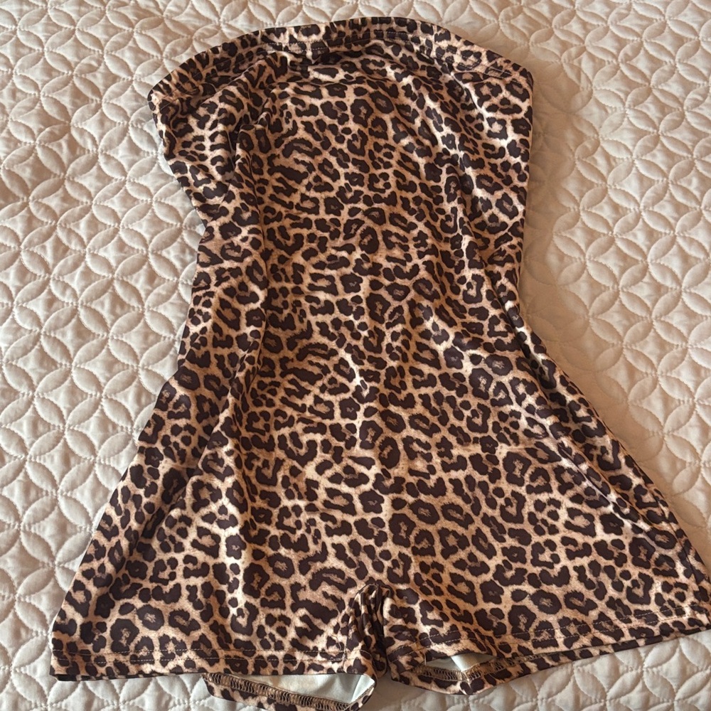 SHEIN Leopard Print Tube Top Romper
